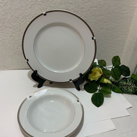 2 Mikasa Invitation Platinum L5615  11" Dinner & 8” Salad Plate Platinum Rimmed - Picture 5 of 10